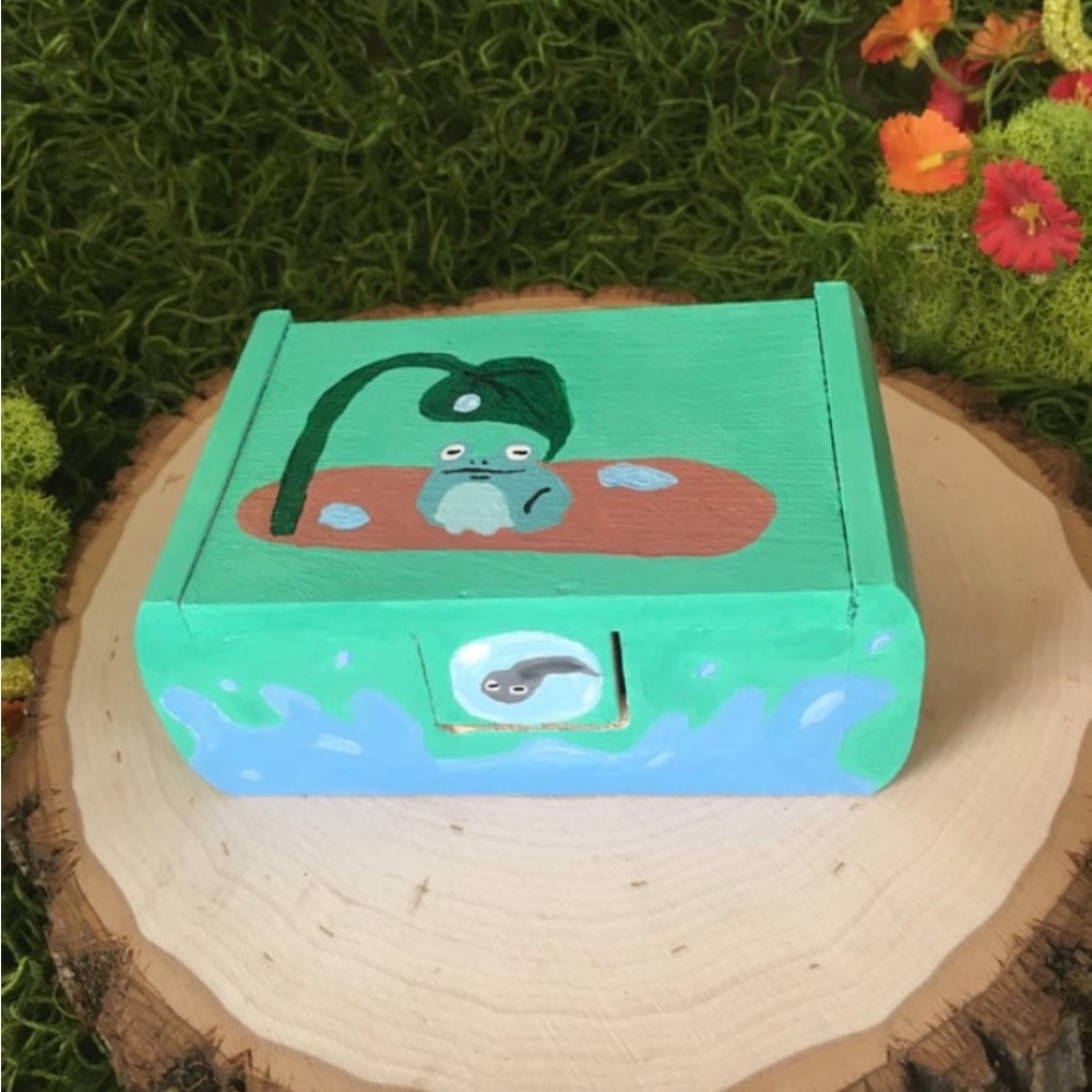 Hand Crafted frog trinket box